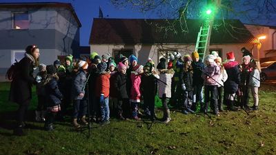 Rozsvěcení vánočního stromu – fotografie